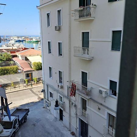 Ti Porto Al Centro Unforgettable Moments Apartment Salerno Exterior photo